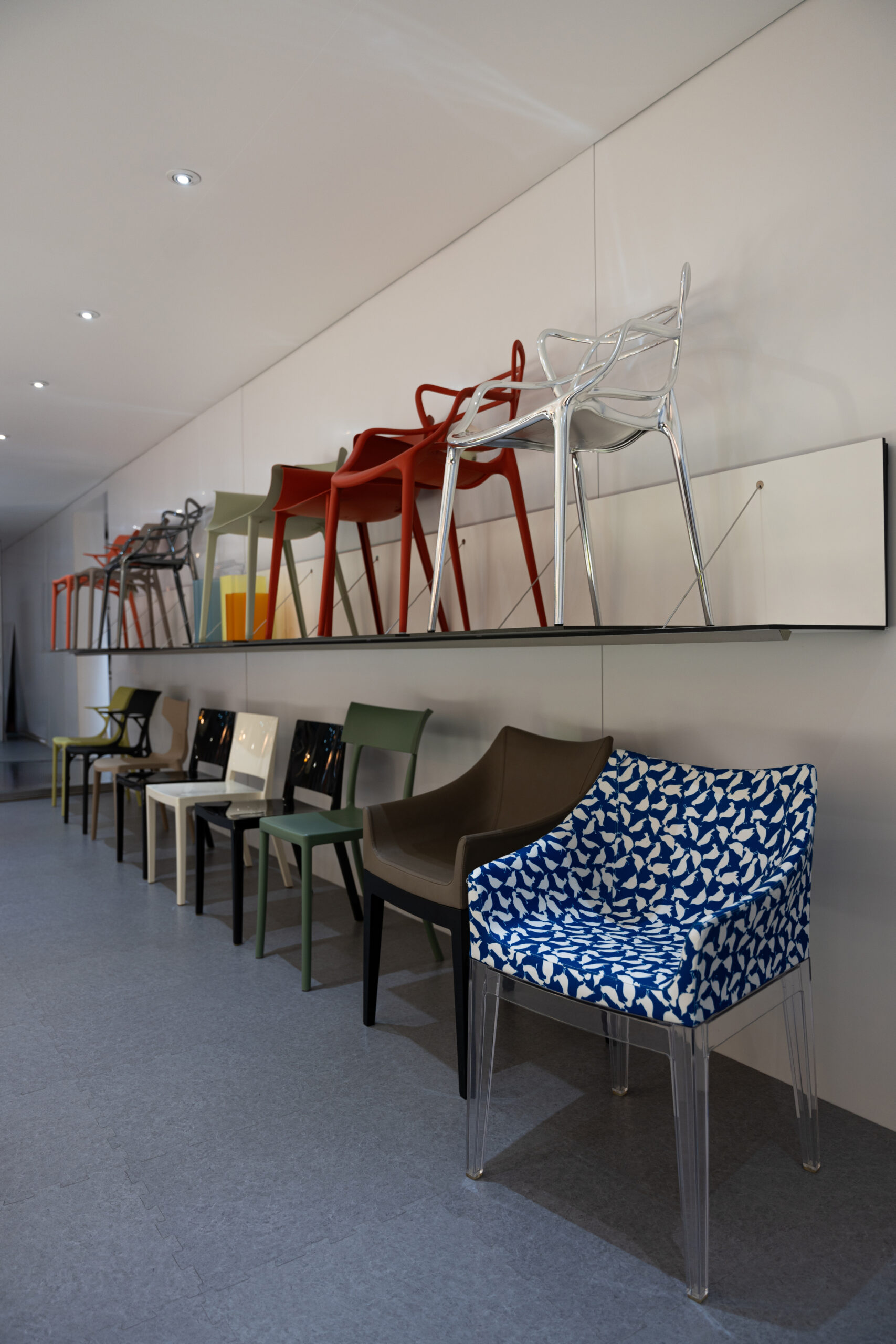 Kartell - Image 1