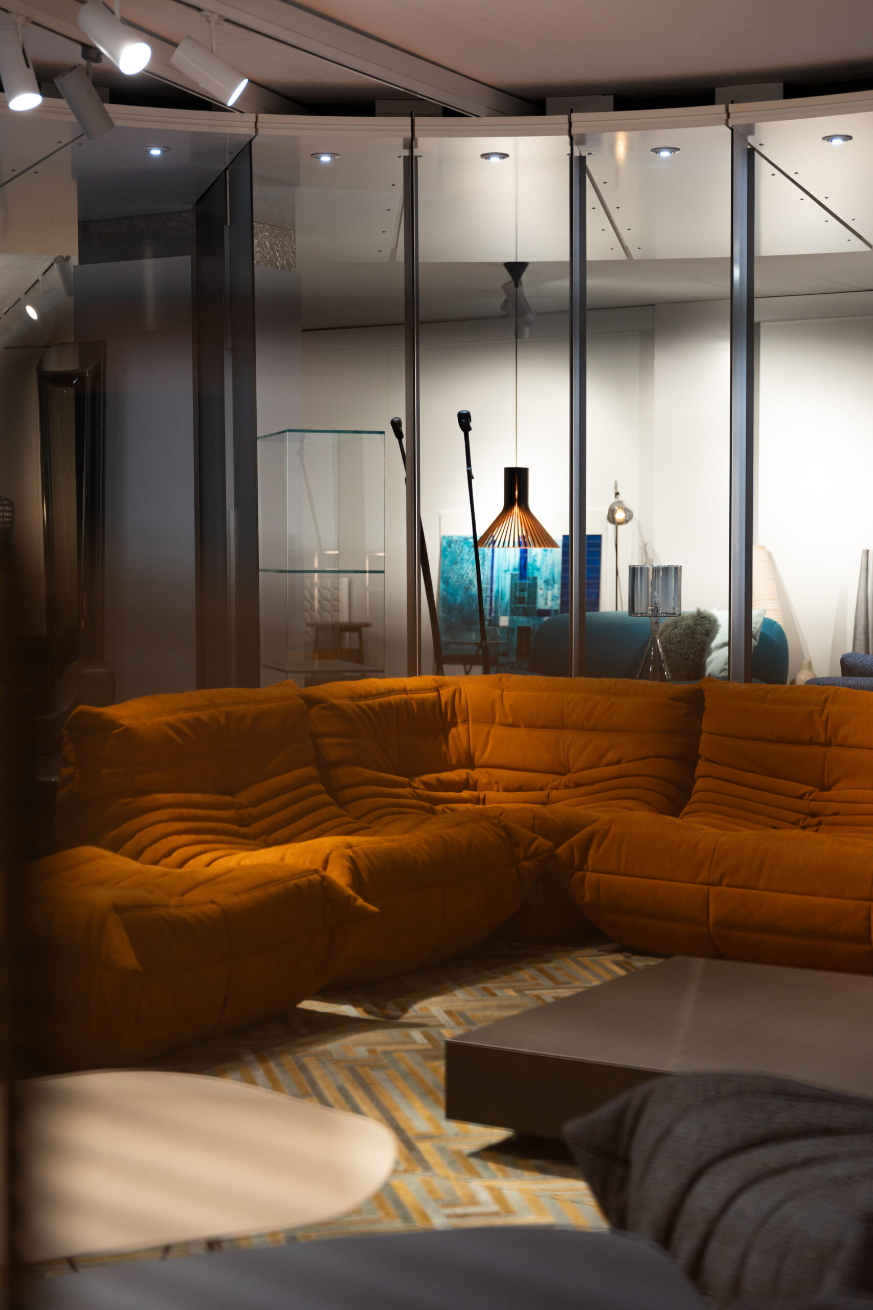 Kartell - Image 2